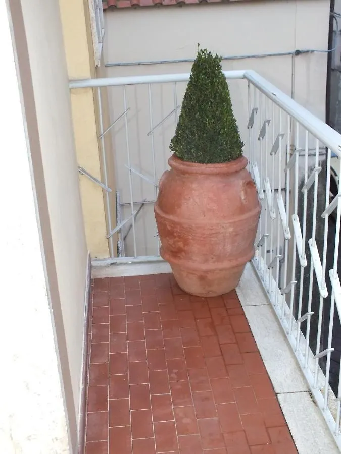 Suite Mariasole Arezzo 0*,
